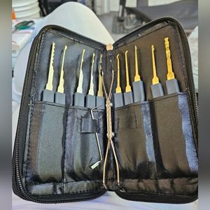 Professional locksmith set